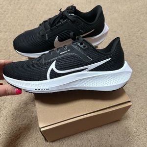 Nike Air Zoom Pegasus 40 size 6.5